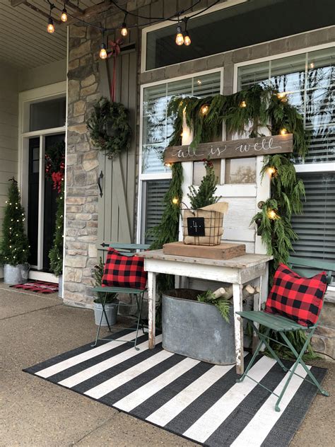 Farmhouse Christmas Front Porch Decor