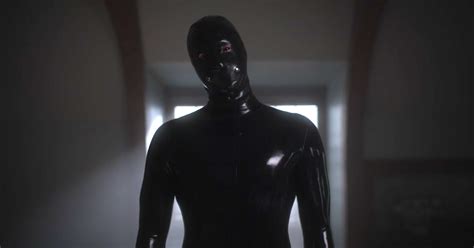Who S In The Rubber Man Suit On American Horror Stories Tate Langdon S Presence Was There