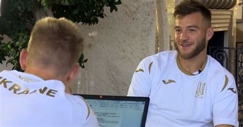 Born 23 october 1989) is a ukrainian professional footballer who plays as a winger or forward for english premier. Ярмоленко рассказал, кого из украинцев он хотел бы видеть ...