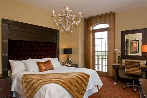 Savannah, ga, is known to be one of the prettiest cities in the south. Savannah: Pet Friendly Hotels in Savannah, GA: Pet ...