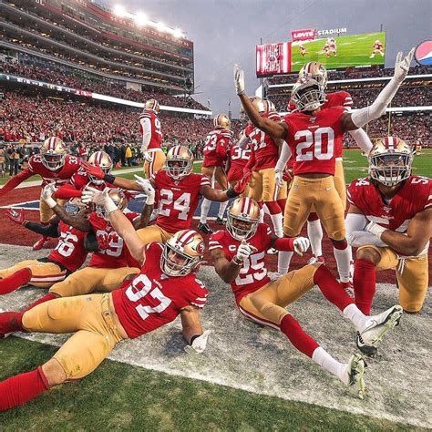 San Francisco 49ers on Instagram: “NINER GANG‼️” | San francisco 49ers gambar png