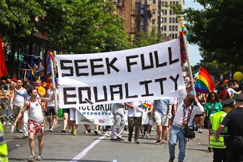 Chris Evans Slams Homophobic People Who Planned Straight Pride In Boston 22 Words