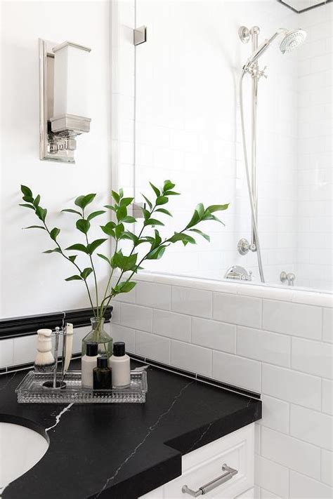 This earthy and soothing interior bedroom trend has a gorgeous colour palette of dark i've rounded up tons of nature inspired home decor finds for an earthy color palette from my favorite affordable sources. Bathrooms Earth Tone Colors Design Ideas