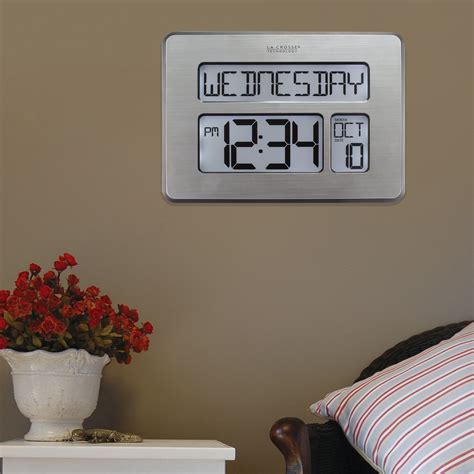 C86279v4 Atomic Digital Wall Clock With Backlight La Crosse Technology