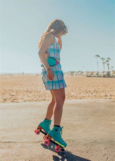 What To Wear Roller Skating 2024 60 Cute Roller Skating Outfits For