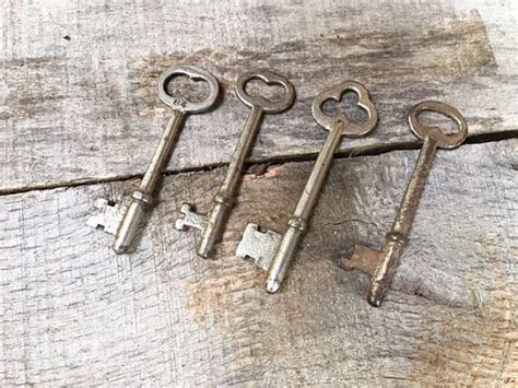 antique skeleton keys set of four solid steel skeleton keys etsy vintage metal antiques