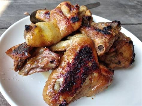 Tambahkan sedikit air agar bumbu dapat. 5 Resep Ayam Bakar Mantap, dari yang Paling Simpel Sampai Ayam Bakar Padang istimewa | merdeka.com