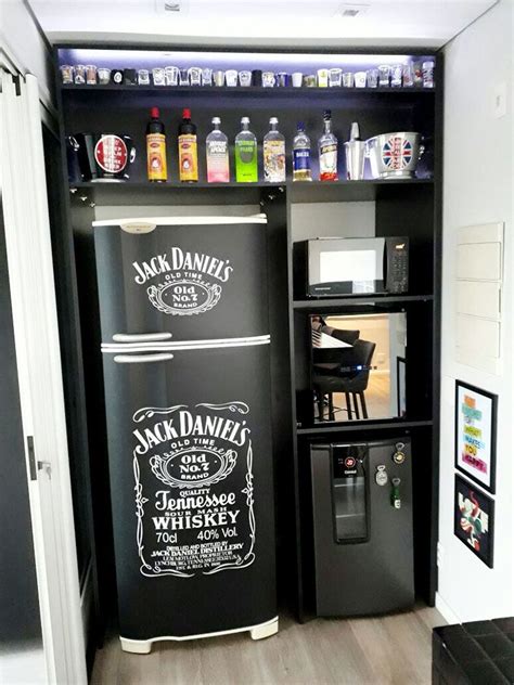 Contrary to popular belief jack daniel's isn't bourbon. Envelopamento de geladeira com Preto Fosco e Jack Daniels ...