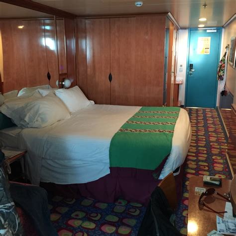 Welcome to our cruise site. Suite 11500 on Norwegian Jewel, Category QO