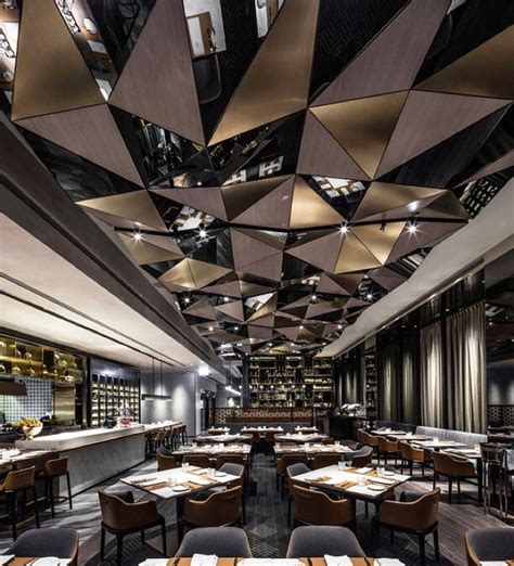 Glamorous And Exciting Restaurant Decor See More Luxurious Interior