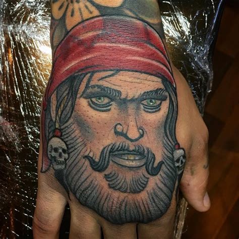 She can be a princess for a night, a ringmaster, cleopatra, a pirate, or even a vampire. 75+ Amazing Masterful Pirate Tattoos Designs & Meanings - 2019