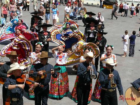 Costumbres Y Tradiciones De México
