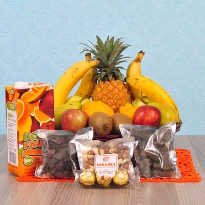 Giftblooms provides nationwide gift delivery throughout south africa. Fruit Basket Deluxe | Gift Hamper | South Africa ProGifts ...