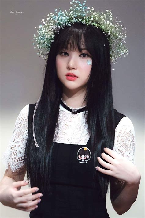 Gfriend Eunha Em 2019 Sinb Menina Coreana E Beautiful