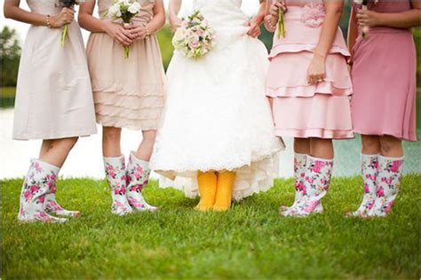 Maybe you would like to learn more about one of these? 8 Creative Photo Ideas For A Rainy Wedding Day