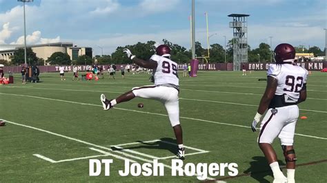 2018 Texas A&M fall camp: First day of pads - YouTube