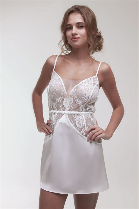 Silk Bridal Chemise With Lace D 10 This Classic Silk Nightgown With A Sheer Top Traced With Lace