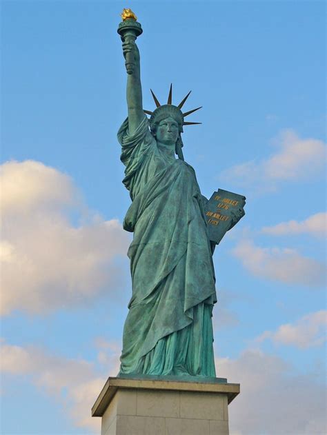 Bizarre Replicas Of The Statue Of Liberty And The Eiffel Tower