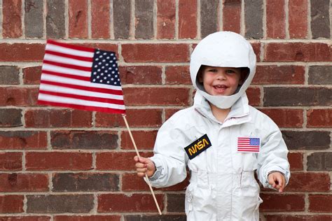 Astronaut Costume Diy How To Create Amazing Halloween Costumes For