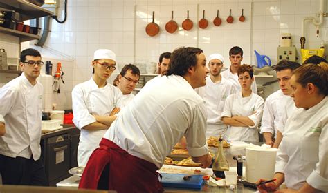 Vídeo completo, sin cortes ni partes. Rougie muestra el potencial del foie gras en la escuela de ...