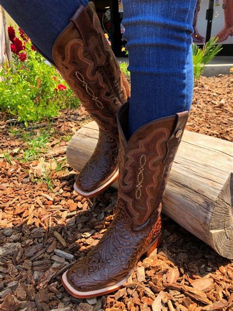 Shop the latest 2019 square toe women boots deals on aliexpress. Women's Floral Tooled Square Toe Boots ( Brown ) in 2020 ...
