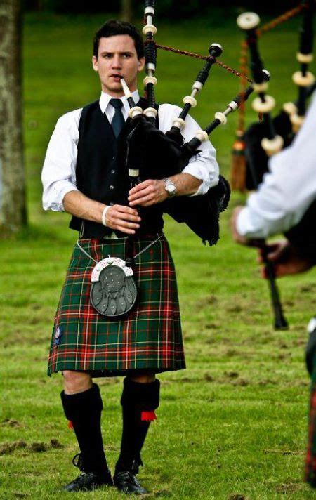 Irish Traditional Costume Kansallispukuja Men In Kiltsnational