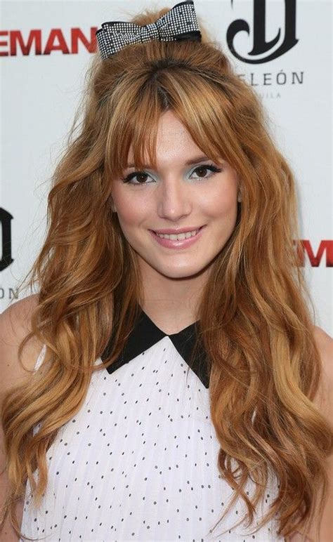 Bella Thorne Long Hairstyle Half Up Half Down With An Accessory Bella Thorne Long Straight
