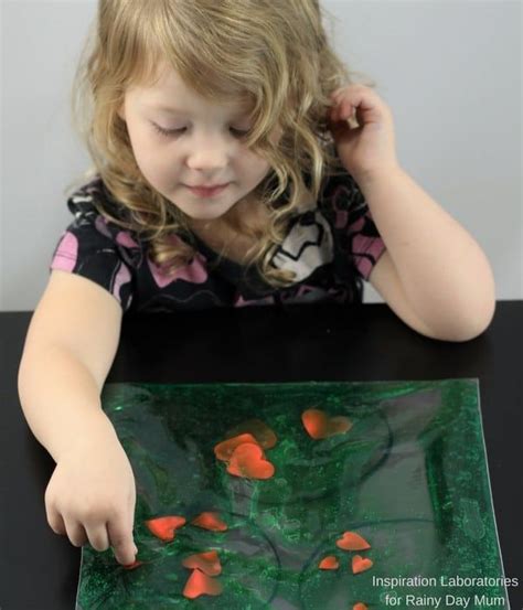 Create Your Own Simple Sensory Bag For Toddlers And Preschoolers