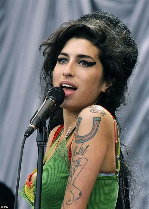 Amy Winehouse Fans Treated To Behind The Scenes Footage From Biopic