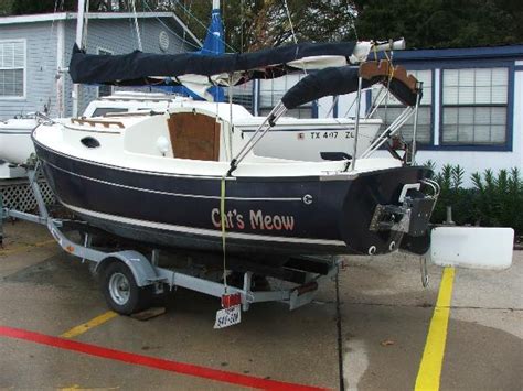 Transport A Compac Suncat 17 Sailboat With Trailer To Fairhope Uship