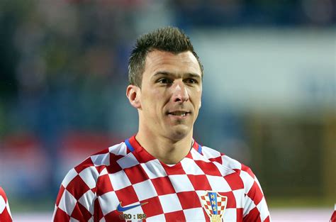 Manchester united is determined to manchester united can start preparing to call mario mandzukic one of their own, as juventus' boss maurizio sarri has all but confirmed that the footballer. Navijačica Juventusa otkrila zašto joj se sviđa Mario ...