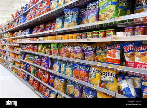 Snack Food Aisle Stock Photos And Snack Food Aisle Stock Images Alamy