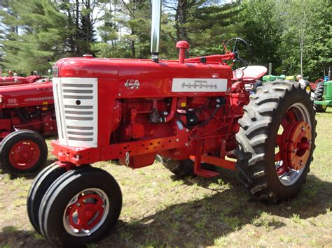 450 Farmall Tractor Antique Tractors Vintage Tractors Vintage Farm