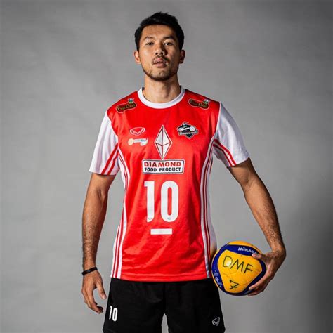 การแข่งขันวอลเลย์บอลหญิง เนชั่นส์ ลีก 2021 ทีมชาติไทย ลงสนามเกมแรกในช่วงสัปดาห์ที่สามพบกับ ทีมชาติตุรกี ที่เมืองริมินี่. โค้ชแขก กิตติคุณ ประวัติเฮดโค้ชวอลเลย์บอลหญิงทีมชาติไทย คน ...