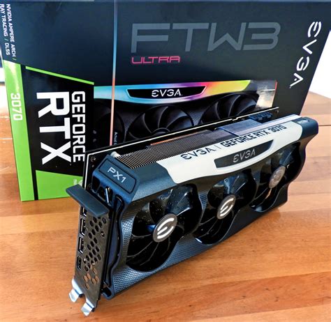 The Evga Rtx 3070 Ftw3 Ultra Takes On The Reference Rx 6800