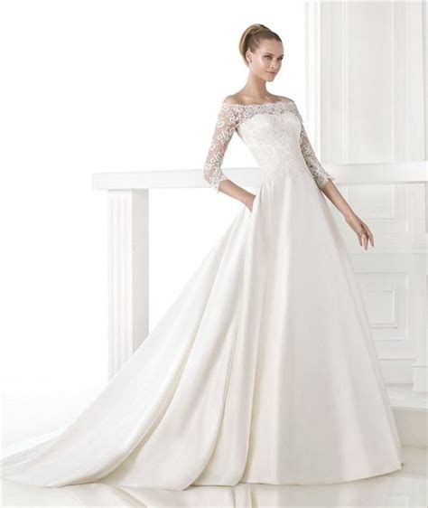 Découvrez les robes de mariée confectionnées dans les ateliers pronovias. Robes de Mariée 2017 Top Class Dentelles