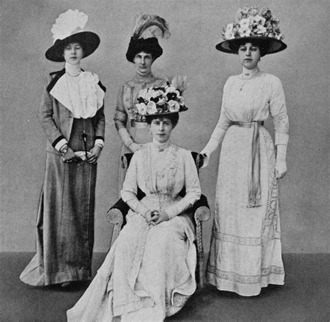 1911 Queen Mary With Ladies In Waiting Belle Epoque Edwardian Era