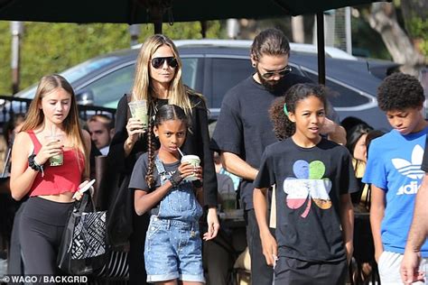 Heidi klum is a mom to four kids, in addition to having a hand in multiple television projects and being the reigning queen of halloween. Heidi Klum and beau Ton Kaulitz are simpatico in black as ...
