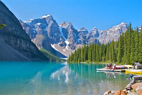 Moraine Lake Canadian Rockies © André Distel Profile