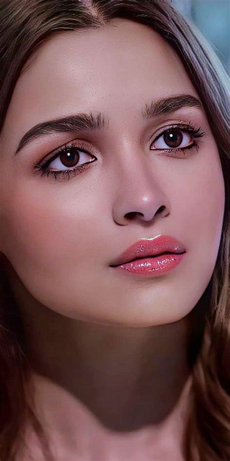 Alia Bhatt In 2022 Beauty Hacks Lips Alia Bhatt Cute Beauty Face Women