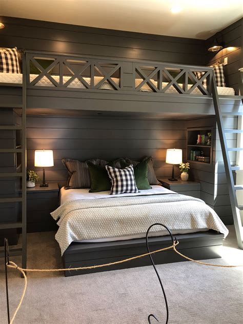 I had a bunk bed growing up, but these 25 bunk beds with a desk take bunk bed design to a whole new level. Pin by Michellee' Purkey 😀 on Rustic Home | Home bedroom ...