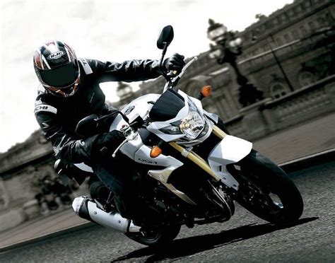 suzuki gsr 750 2015 fiche moto