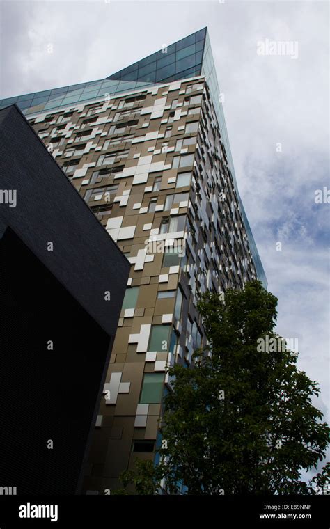 The Cube Building Birmingham Stock Photo Alamy
