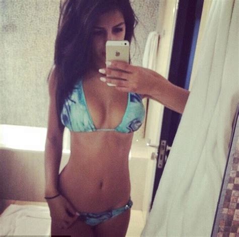 Katching My I Towies Jasmin Walia Oozes Sex Appeal As She Strips Down And Flaunts Her Toned