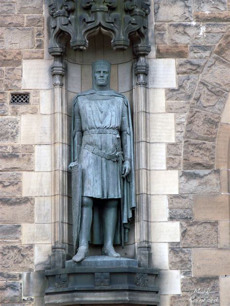 Wallace and Bruce Memorial - Eye On Edinburgh