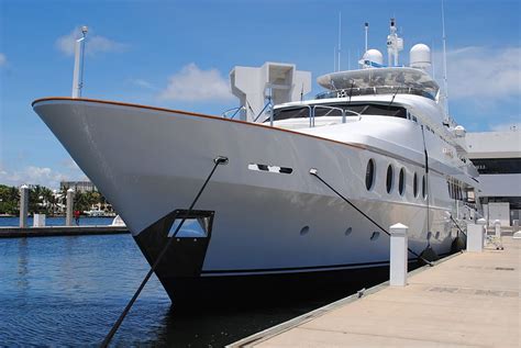Hd Wallpaper White Yacht At Dock Yacht Exterior Superyacht