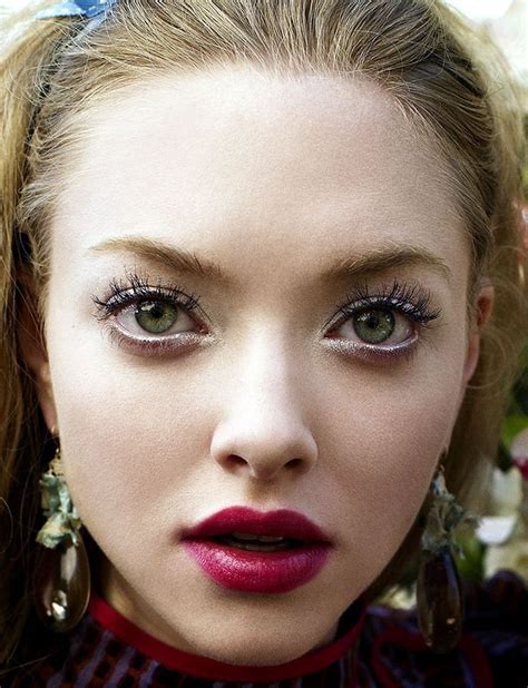 pin by oliver on mkp hair nails and such amanda seyfried doe eye