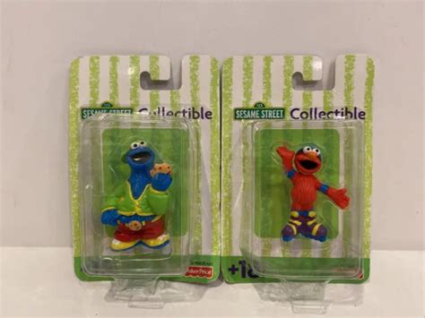 Sesame Street Collectible Elmo And Cookie Monster Fisher Price 2001 12