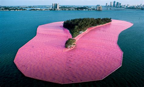 Christo A Famous Landmark Wrapping Artist Died At 84