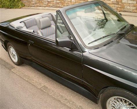 Trouvez votre voiture d'occasion bmw serie 3 cabriolet près de miramas (13140) parmi notre sélection de véhicules révisés et garantis par nos concessionnaires. BMW M3 E30 cabriolet Noir occasion - 25 000 € - 117 350 km - vente de voiture d'occasion - Top's ...